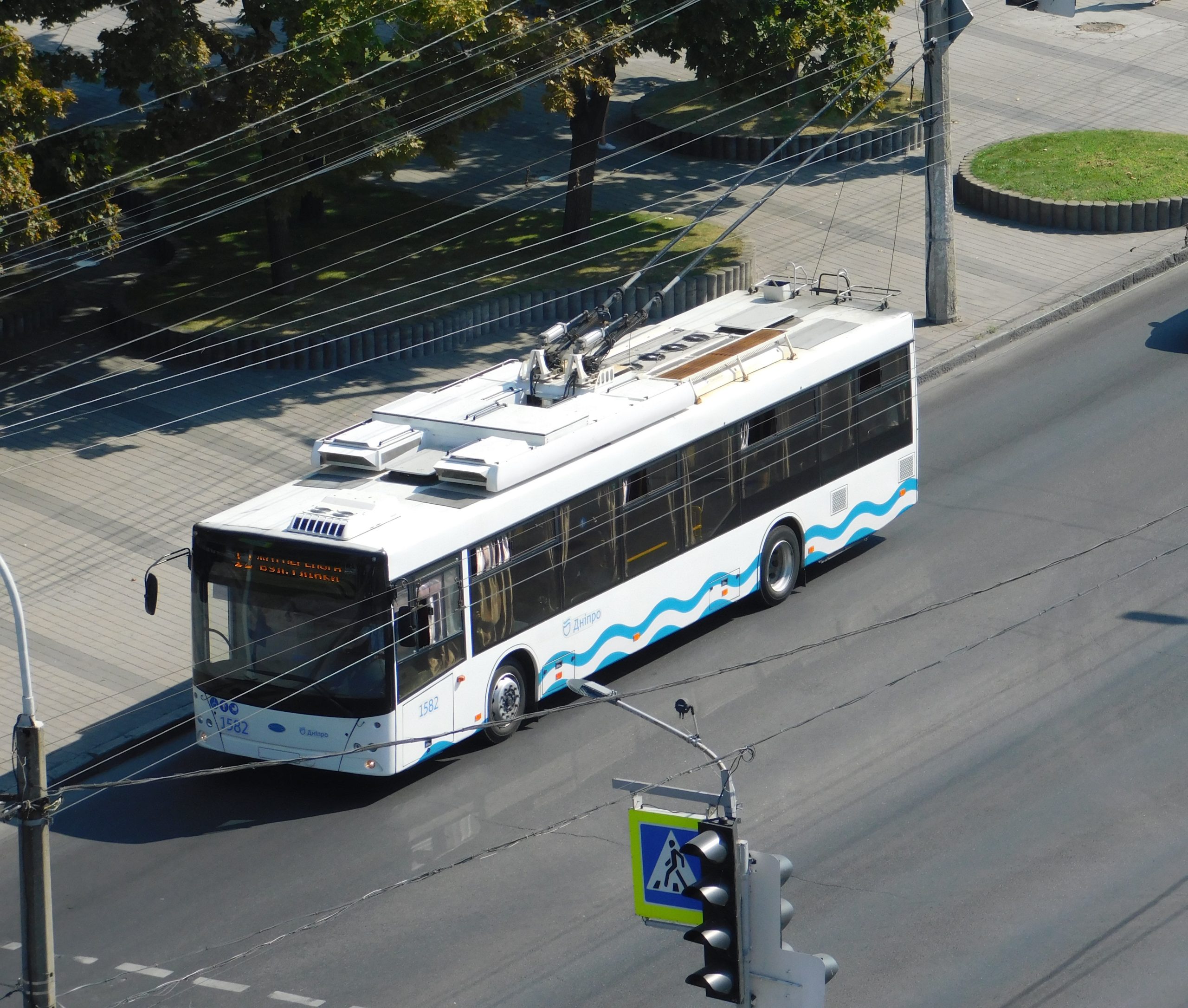 16 тролейбус Дніпро: маршрут, розклад і зупинки 2026